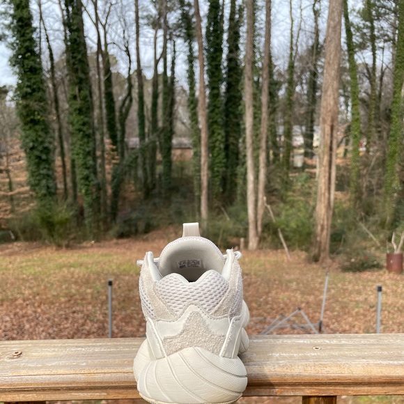 Yeezy 500 blush main image 5